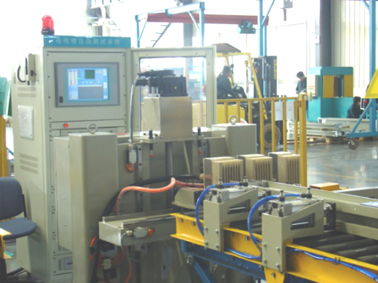 Automatic test system of busbar duct